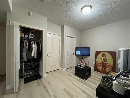 Arbour lake near Crowfoot LRT Station-Room Rent | 119 Arbour Crest Rise Northwest, Calgary