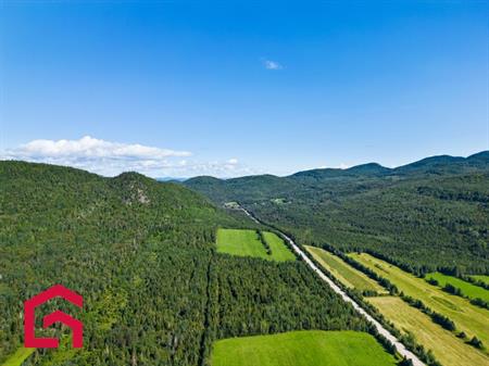 Terrain Résidentiel Les Éboulements À Vendre