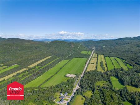 Terrain Résidentiel Les Éboulements À Vendre