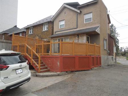 949 Bronson ave - 3 bedrooms House – Available May 2025 !