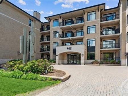 Beautiful Condo in the Glebe close to Dow's Lake!