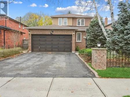 560 MARLATT DRIVE | 560 MARLATT DRIVE, Oakville