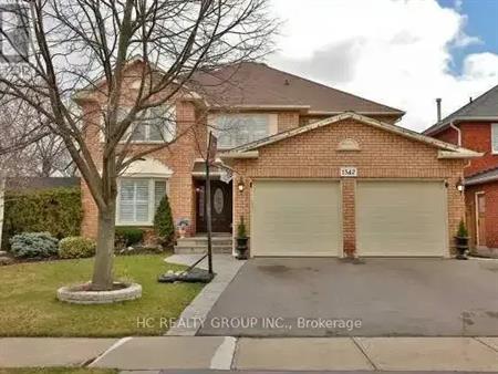 1342 BLACKBURN DRIVE | 1342 BLACKBURN DRIVE, Oakville