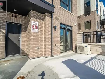 1585 ROSE Way Unit# 126 | 1585 ROSE Way Unit# 126, Milton