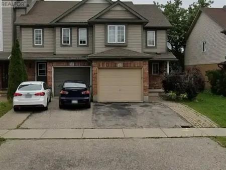 40 MAX BECKER Drive | 40 MAX BECKER Drive, Kitchener