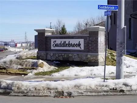 7 SADDLEBROOK Court | 7 SADDLEBROOK Court, Kitchener