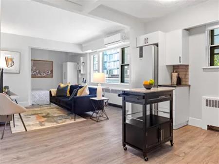 1 room room of 185 m² in Ottawa
