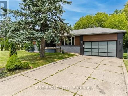 295 SANDWELL DRIVE | 295 SANDWELL DRIVE, Oakville