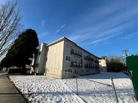 Victoria Manor (2611 Victoria Dr.) | 2611 Victoria Drive, Vancouver