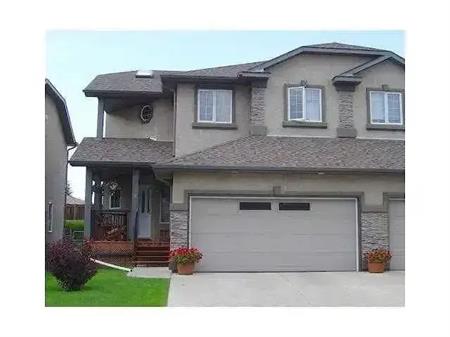 3 bedrooms semi-detached house in Prominenc Park-available April 1st | 8 Prominence Park Southwest, Calgary