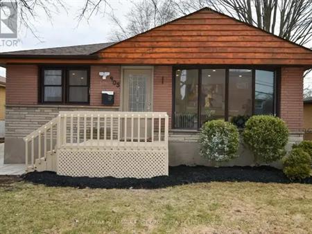 UPPER - 905 HILLIARD STREET | UPPER - 905 HILLIARD STREET, Peterborough