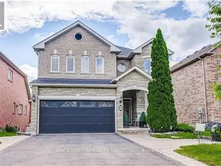 957 BEST CIRCLE | 957 BEST CIRCLE, Newmarket