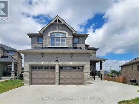 1572 CAHILL DRIVE | 1572 CAHILL DRIVE, Peterborough