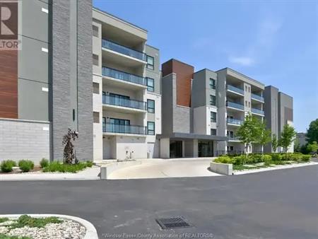 250 MANNING ROAD Unit# 404 | 250 MANNING ROAD Unit# 404, Tecumseh