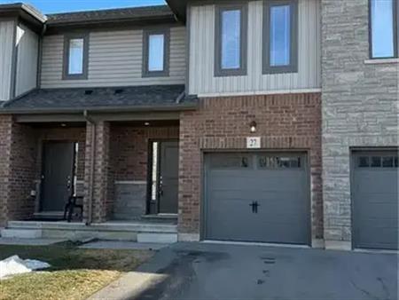 77 DIANA Avenue Unit# 27 | 77 DIANA Avenue Unit# 27, Brantford