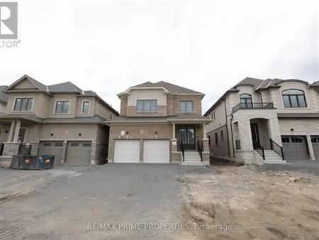 210 FLOOD AVENUE | 210 FLOOD AVENUE, Clarington