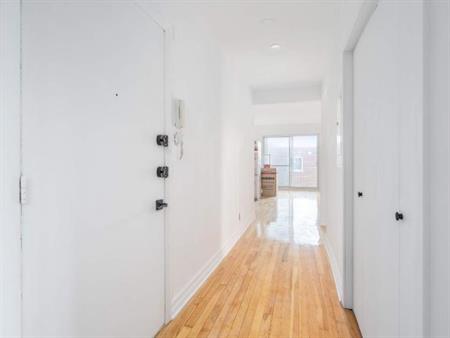 2 CH - 1 SDB - Montréal - $1,850 /mo