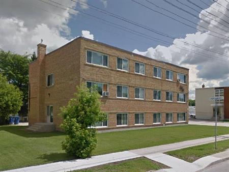 397 St. Anne's | 397 St. Anne's Road, Winnipeg
