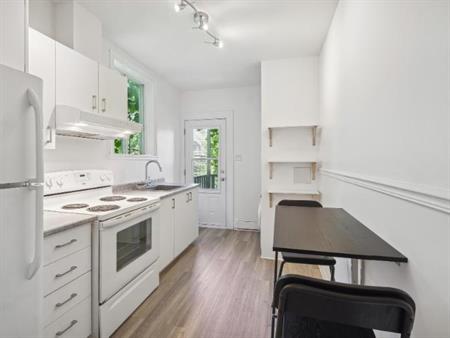 3 1/2 - Montréal (Le Plateau Mont-Royal) - 1 775 $/mois