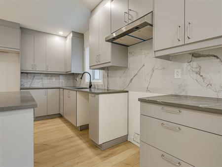 Grand Logement 4 Chambres à Louer