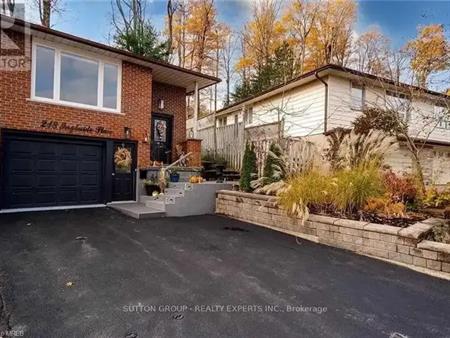 UPPER - 218 INGLESIDE PLACE | UPPER - 218 INGLESIDE PLACE, Kitchener