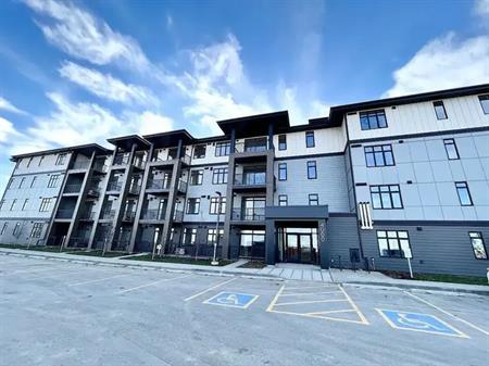 1 year old, Cozy 1 Bedroom 1 Bath Condo in Seton | 4302 - 200 Seton Circle SE, Calgary