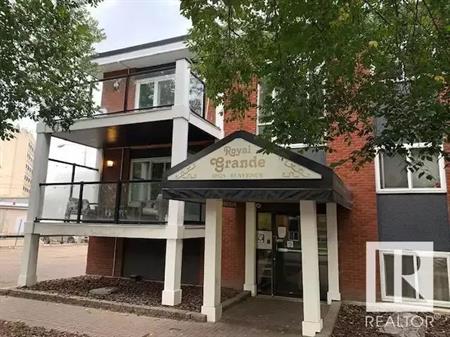 The best location on Whyte Ave. 10525 83 ave.  1 bedroom, 1 bathroom apartment. | 10525 83 Avenue Northwest, Edmonton