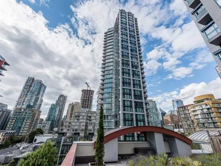 Modern Suite in the Elan Building, Yaletown | 1255 Seymour Street, Vancouver