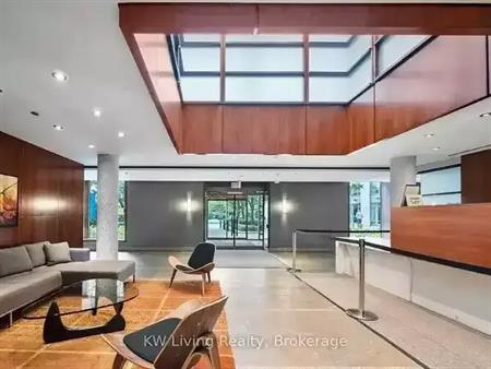 Waterfront 2-bed corner unit—bright, spacious & packed with top amenities! | 500 Queens Quay West, Toronto