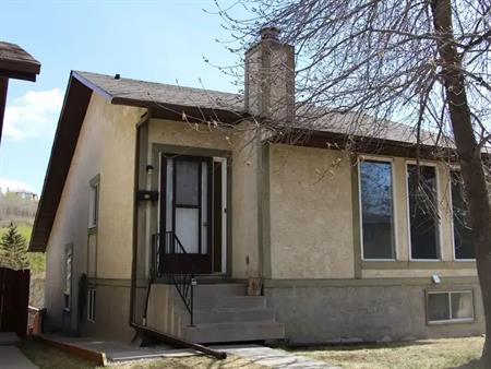 3 Bedroom Main Floor Duplex | 8 Edgewood Rise NW, Calgary