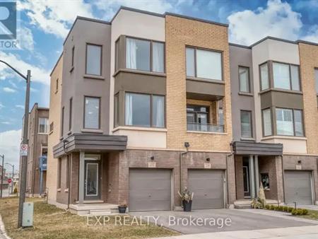157 HUGUENOT ROAD | 157 HUGUENOT ROAD, Oakville