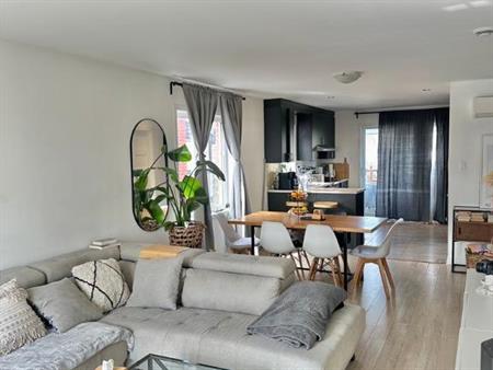 Pointe aux trembles :: condo :: 1600 :: 1 Juillet