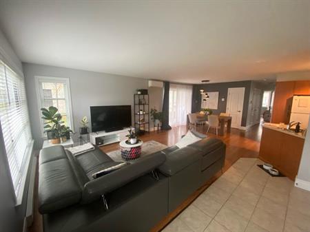 Magnifique condo 41/2 Lebourneuf (coin Chauveau et St-Jacques)