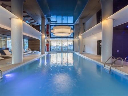 FULLY FURNISHED / TOUT MEUBLÉ CONDO