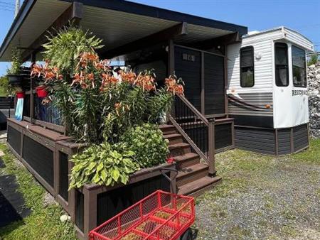 Propriétaires de 2 terrains +roulotte rivières Outaouais
