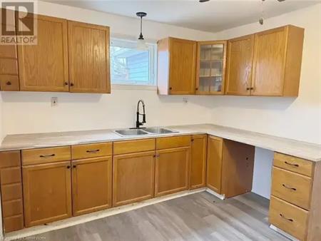 8210 MALDEN Road | 8210 MALDEN Road, LaSalle