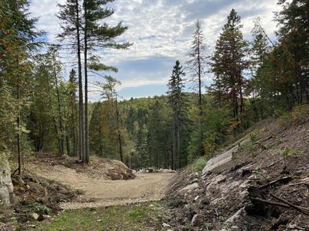 Terrain à vendre avec MAGNIFIQUE VUE