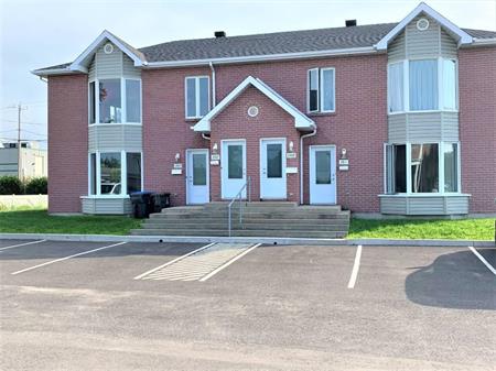 Lévis, grand 4 ½ à louer - 1er juin 2025