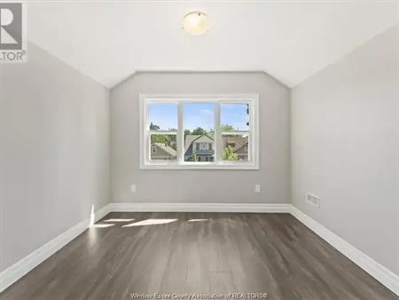 1439 Benjamin Unit# UPPER | 1439 Benjamin Unit# UPPER, Windsor