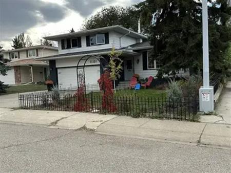 Beautiful Family Home | 11521 33A Avenue Northwest, Edmonton