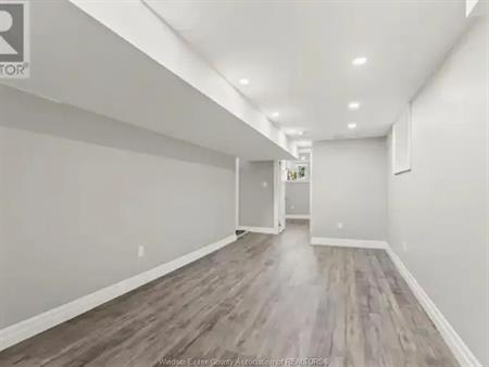 1439 Benjamin Unit# LOWER | 1439 Benjamin Unit# LOWER, Windsor
