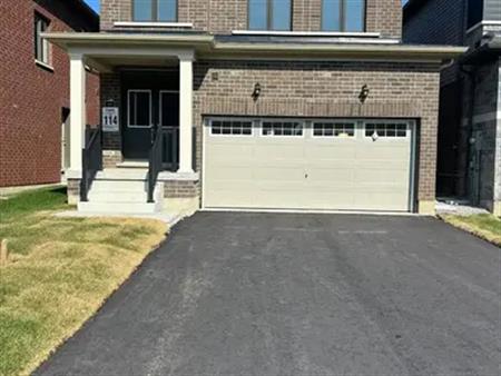 3 Bedroom 2.5 Bath - New, Upgraded Home, Mapleview Park Barrie, GO Station | 44 Prudhoe Terrace, Barrie