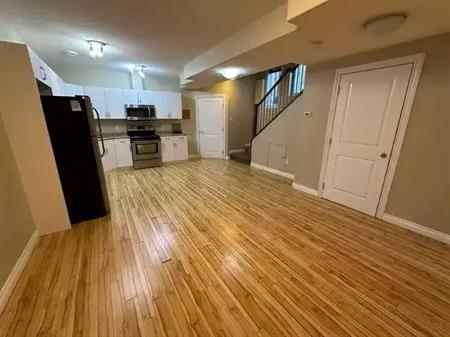 Bonnie Doon One Bedroom - Pet Friendly | 8555 88 Street Northwest, Edmonton