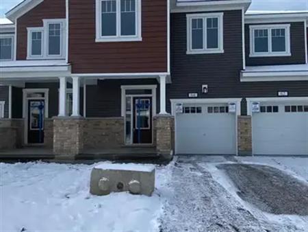 64 KINDRED ROW N | 64 KINDRED ROW N, Ottawa