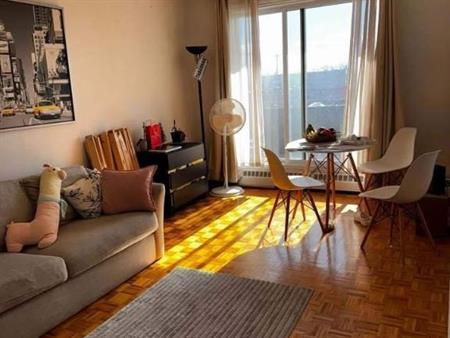 1 CH - 1 SDB - Montréal - $1,250 /mo
