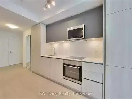 Sleek 1+Den in Theatre District! Stylish layout, luxe kitchen, walk to it all—100 Walk Score, top location | 28 Widmer Street
