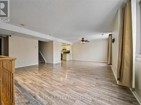 606 - 75 WELDRICK ROAD E | 606 - 75 WELDRICK ROAD E, Richmond Hill