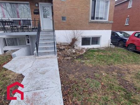 Appartement Villeray/Saint-Michel/Parc-Extension (Montréal) À Louer