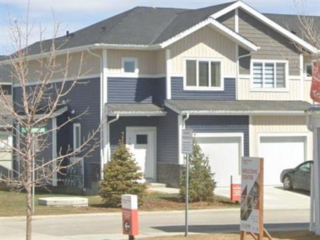 3 Bedroom 2.5 Bathroom Townhouse in Skyview Ranch - SF148 | 137 Red Embers Link NE, Calgary