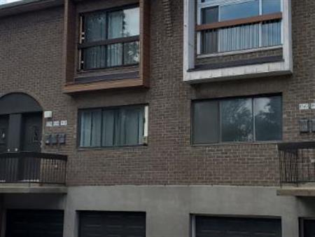 superbe 4 1/2, 2 ch fermées, Saint sulpice. Ahuntsic